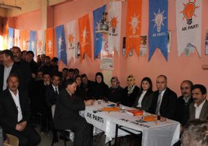 AK Parti Şenkaya da toplandı
